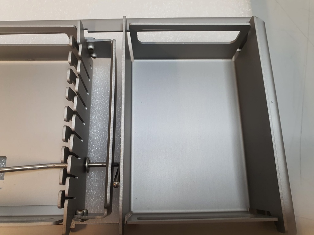 Sortiergestell mit Rahmen für Bohrdrähte mit 160 mm Länge Unterteilung von 0,8 - 2,5 mm - Mit Kratzern